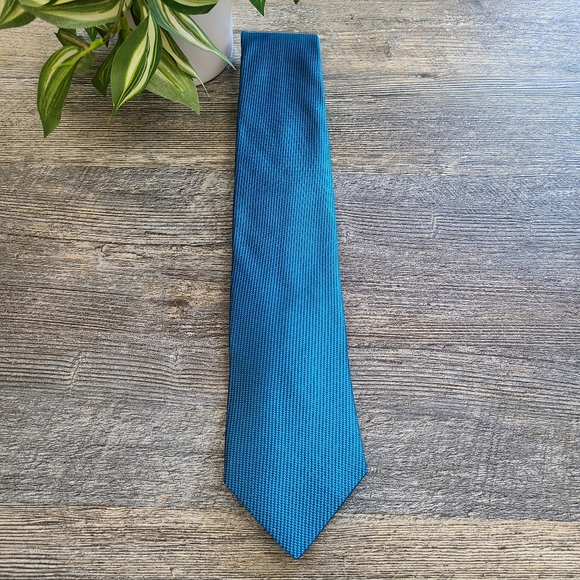Murano Silk Tie in Cerulean Blue - Picture 2 of 5